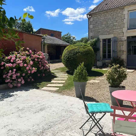 La Petite Maison De Celine & Frederic Avec Piscine A Prehy Exterior photo